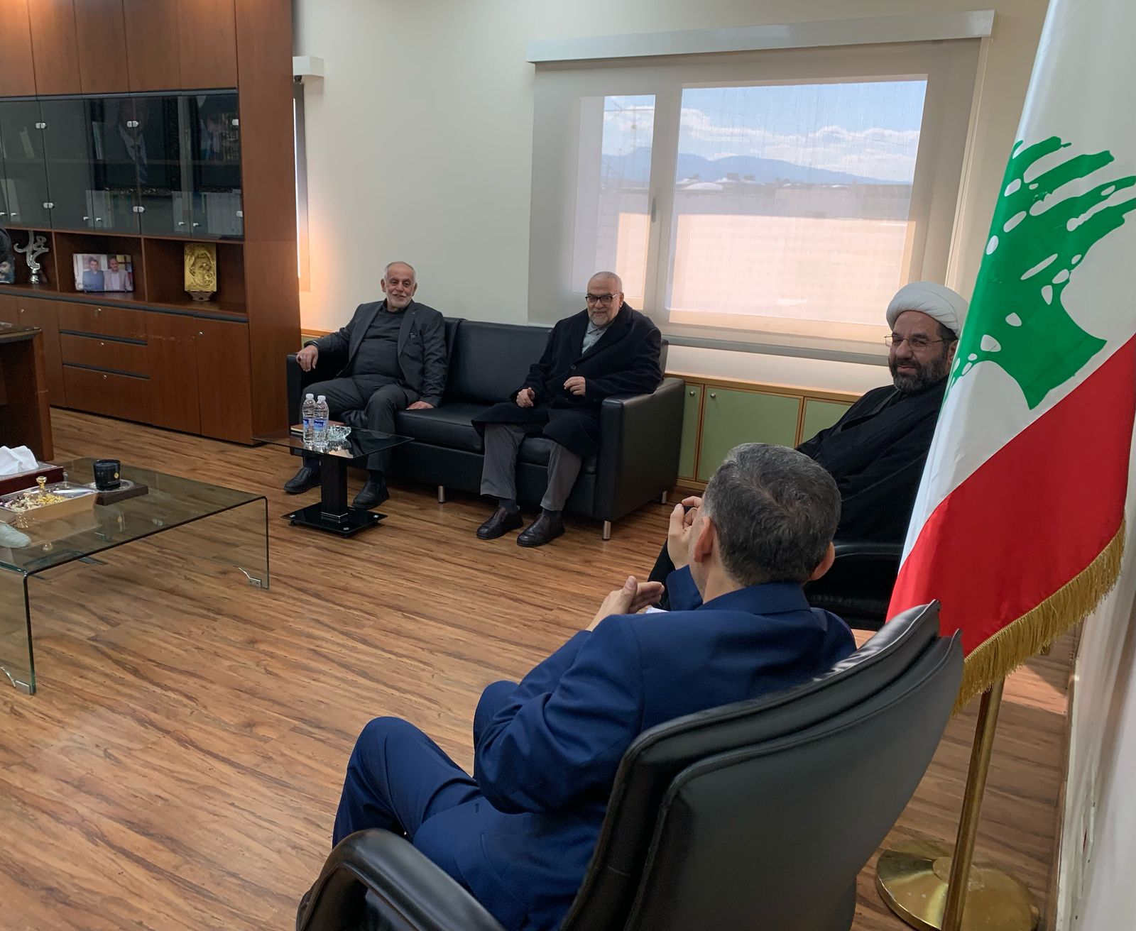 اجتماع بين حركة أمل وحزب الله لمناقشة القضايا الوطنية والانتخابات