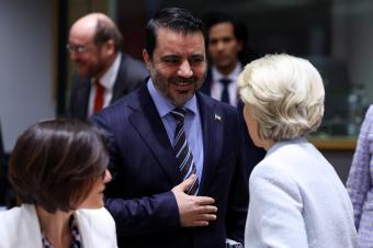 جرعة دعم دولية للشعب السوري