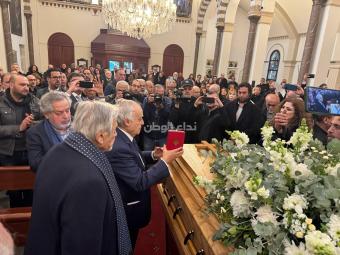 خاص - بالصور: الوداع الأخير للممثل القدير أنطوان كرباج