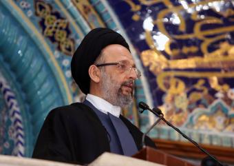 العلّامة فضل الله في خطبة العيد: آن الأوان لهذا البلد أن يرتاح