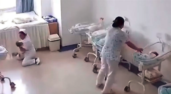 بالفيديو: ممرضتان تنقذان أطفالاً حديثي الولادة أثناء الزلزال
