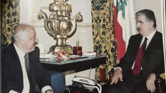 صورة مع رفيق الحريري