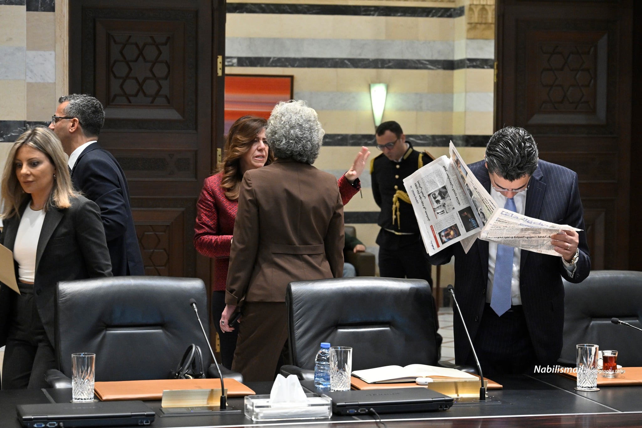 بالصور: نداء الوطن على طاولة مجلس الوزراء