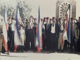 كتابة تاريخ لبنان