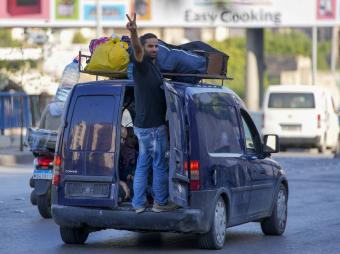 "هيك منعيش": حين تصبح الفوضى شطارة وطنية
