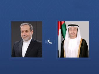 اتصال بين عبدالله بن زايد وعراقجي لبحث مستجدات المحادثات مع واشنطن
