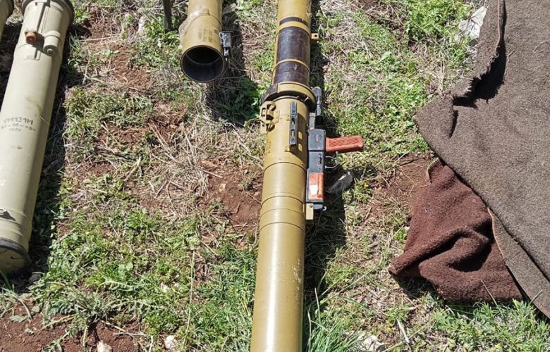 بالصور - الجيش يضبط ترسانة أسلحة ويفكك عصابة تهريب في البقاع