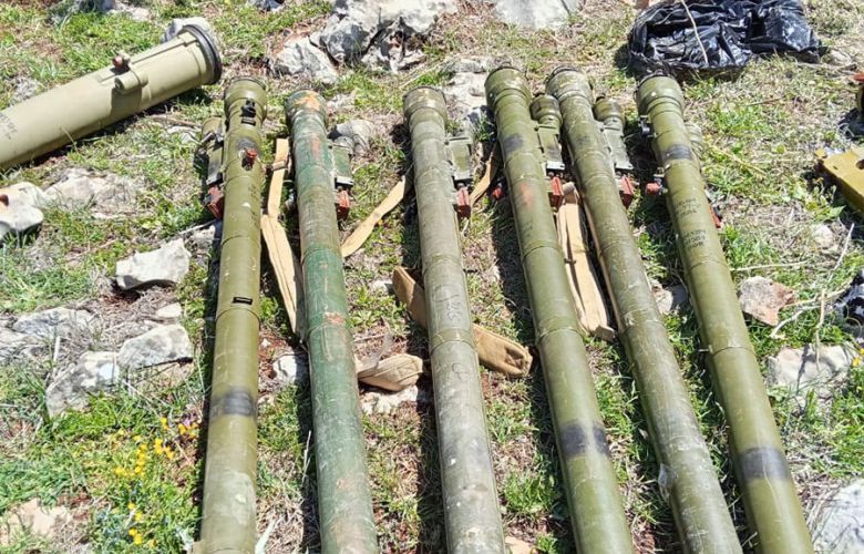 بالصور - الجيش يضبط ترسانة أسلحة ويفكك عصابة تهريب في البقاع