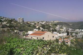 بلدية قعقية الجسر اعلنت الالتزام بقرار الاقفال التام للبلدة