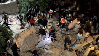 انهيار مبنى سكني بمدينة فاس المغربية