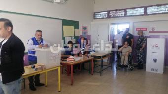 القليعة تقترع... والتنافس يحتدم بين لائحتين