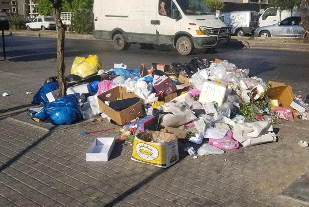 بيروت تواجه خطر تراكم النفايات في عيد الأضحى