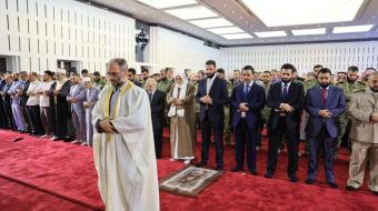 الشرع يؤدي صلاة عيد الأضحى في قصر الشعب بدمشق