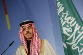 بن فرحان لنظيره الإيرانيّ: لاعتماد الحوار في معالجة الخلافات