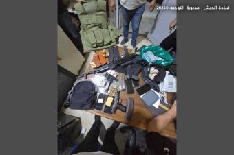 الجيش: مداهمات في النبطية تُسفر عن توقيف تجّار مخدرات وضبط ترسانة أسلحة