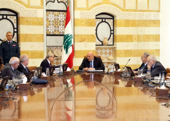 اعتراض وزاري قواتي وأرمني على تغييب مجلس الوزراء عن ورقة براك والتعيينات