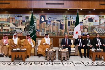 بالصور: الوفد السعودي في مطار دمشق