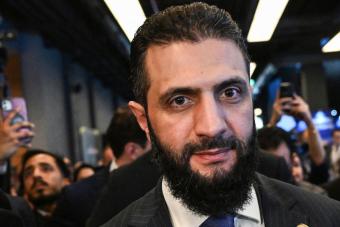 3 محاولات لاغتيال الشرع... وتصعيد قد يفتح باب المفاوضات السورية-الإسرائيلية