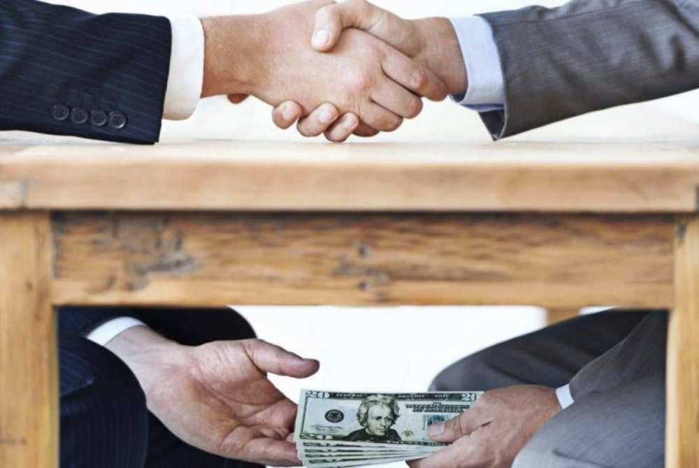 الأثر السّلبي للفساد على التمتع بحقوق الإنسان
