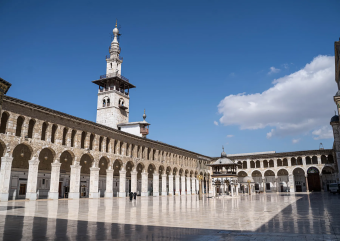الأوقاف السورية توضح ملابسات دخول سيارة إلى الجامع الأموي