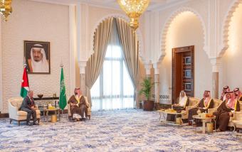 بالصور والفيديو - محادثات بين ولي العهد السعودي والعاهل الأردني في نيوم تناولت ملفات المنطقة
