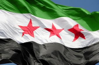 إسرائيل تستهدف جنوب دمشق بعد كشف الجيش السوري أجهزة تنصّت