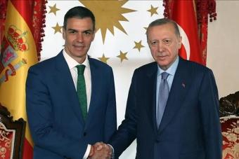 أردوغان يؤكد لرئيس وزراء إسبانيا دعم جهود إدخال المساعدات إلى غزة