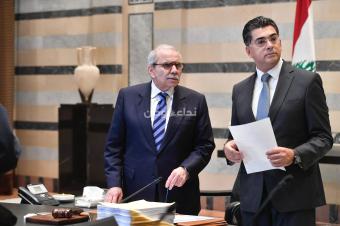 مجلس الوزراء يقر استمرار استقبال النفايات في مطمر الجديدة حتى نهاية 2026
