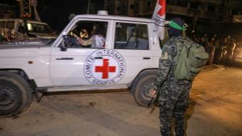الجيش الإسرائيلي: الصليب الأحمر في طريقه لتسلُّم جثامين رهائن في شمال غزة