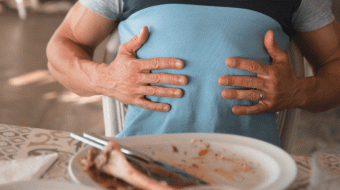 لماذا يتحوّل طعامك إلى عبء؟