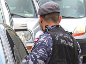 قوى الأمن توقف آمر مجموعة حماية السفارة السورية السابق بعد تسريب صور جوازات سفر دبلوماسية