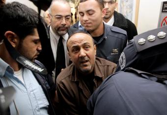هل يُخرِج ترامب "مانديلا فلسطين" من غياهب السجون الإسرائيلية؟
