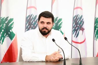 جعجع أمام وفد من طلاب "القوات" في USJ: نخوض معركة طاحنة بشأن اقتراع المغتربين