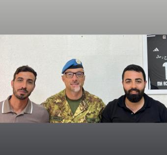 قائد القطاع الغربي في "اليونيفيل" زار مع وفد من الوحدة الايطالية بلدية برج رحال