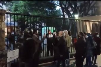 محتجون أغلقوا مداخل الـESA في كليمنصو بعد علمهم بوجود سلامة في داخله