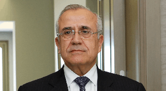 سليمان: للالتزام بالضوابط الذاتية عند استعمال المنابر الإعلامية والسياسية