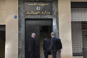 تجمع روابط القطاع العام يعرض مع جابر مقترحات لتحسين الرواتب