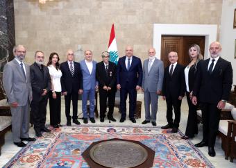 صورة جماعية بعد التكريم