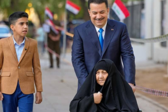 رئيس الوزراء العراقي يدلي بصوته في الانتخابات البرلمانية