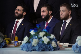 بالصور والفيديو - الشرع: هناك دين في عنق السوريين لحماة والواجب علينا سدّه بكل حب وإخاء