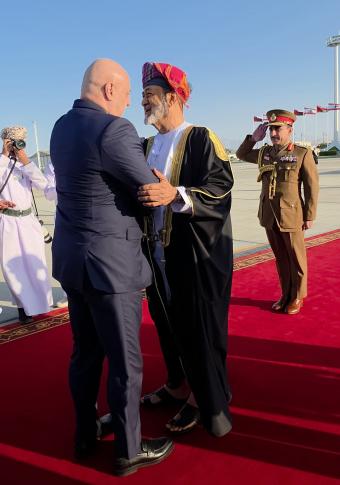 عون: نثمّن مواقف السلطنة الداعمة للبنان