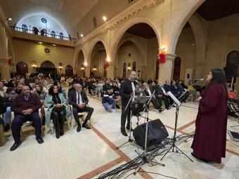 درب السيم تحتفل بالميلاد: بين التراتيل... وآمال السلام