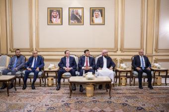 خالد بن سلمان: دعم سعودي لليمن وحلّ سياسي شامل لإنهاء الأزمة
