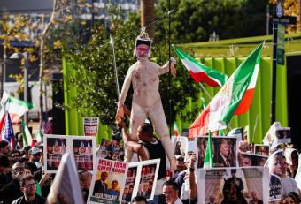 طهران تلوّح بـ "الجهاد العالمي" في وجه ترامب