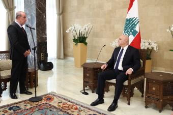 التقى قائد الجيش قبيل مغادرته إلى واشنطن... الرئيس عون: إعادة الاعمار تتصدّر أولوياتي