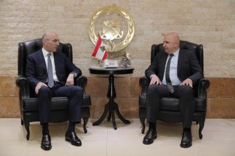بالصور - الحجار لعناصر الدفاع المدني: البلد يرى الخير على أياديكم