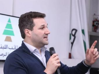 نديم الجميّل: "يروحوا يغيروا الحكومة كلّها بس بيبقى رجّي"