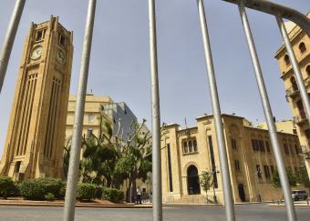 قطار الانتخابات "ماشي" لكن التمديد ينتظر على الكوع