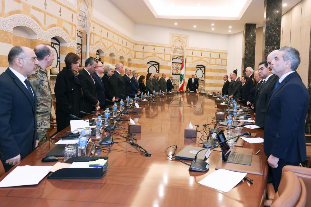 السيادة الكاملة بيد الدولة: لا شرعية لأي قوة موازية