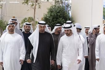 بالفيديو والصور: محمد بن زايد في "دبي مول"